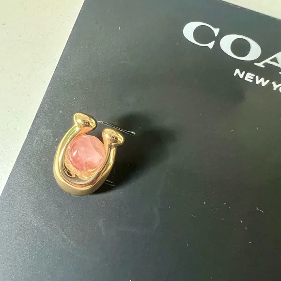 NWT Coach Horse shoe shape with rose quarts stone earrings💕 - Picture 7 of 11